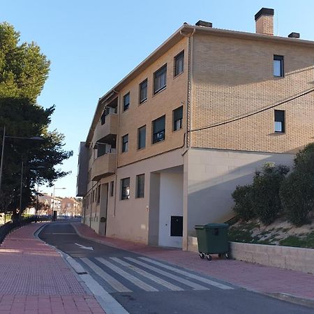 Apartamento El Llano I, parada en el destino La Puebla De Alfinden Habitación foto